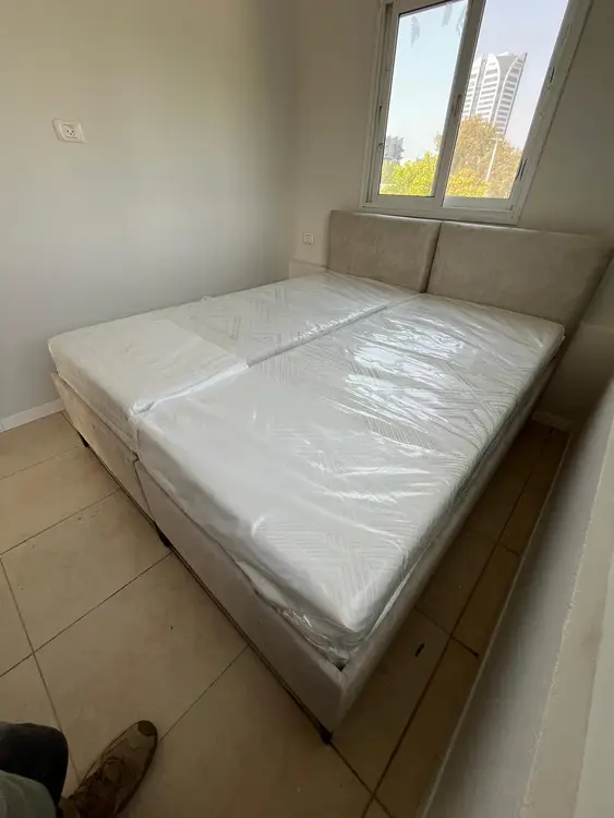 712383 - גבריאל, פתח תקווה